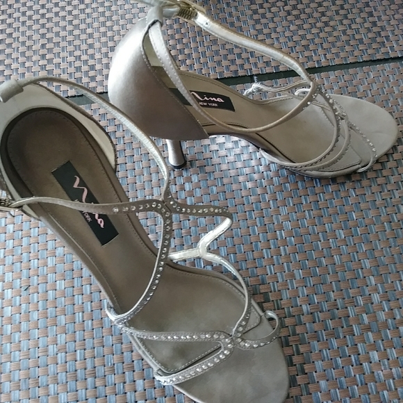 Nina.New York. Size US 10 Euro 40. - Picture 3 of 12